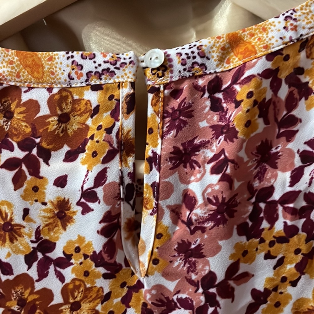 DR2 Floral Blouse - Burgundy and Mustard - Picture 7 of 7